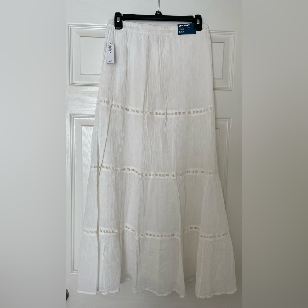 Old Navy white flowy boho skirt